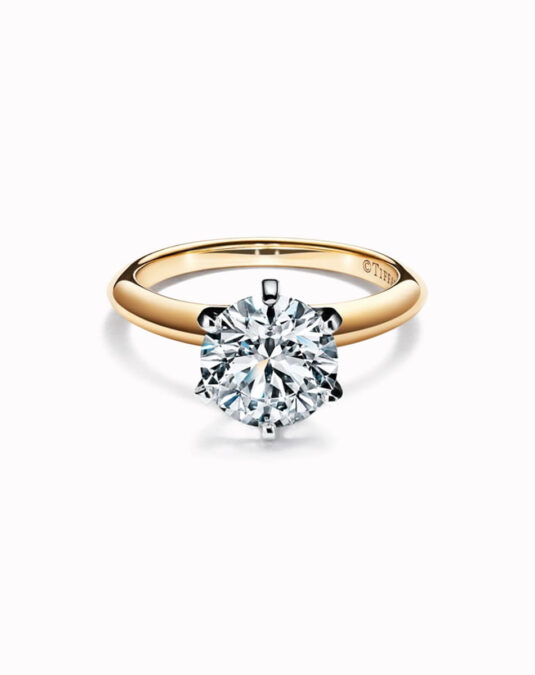 Engagement Ring in 18k Yellow Gold